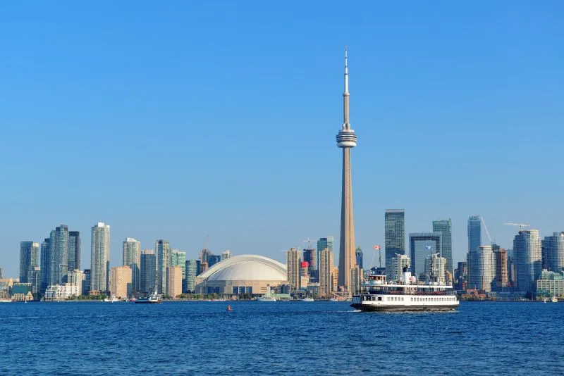 Scenic image of Toronto, ON 